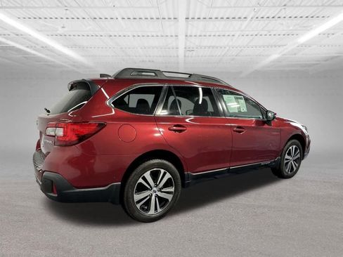 Used 2018 Subaru Outback 2.5i Limited image 6