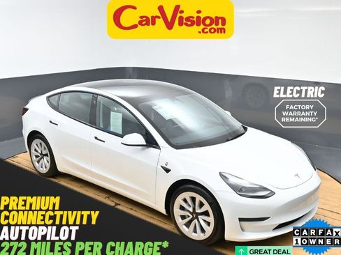 Used 2023 Tesla Model 3 Standard Range image 1