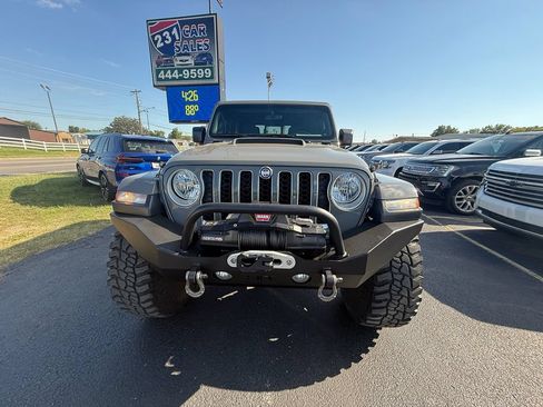 Used 2020 Jeep Gladiator Overland AWD/4WD image 9