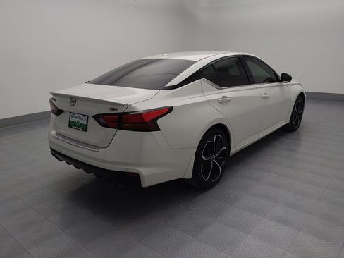 Used 2023 Nissan Altima 2.5 SR w/ SR Premium Package image 9