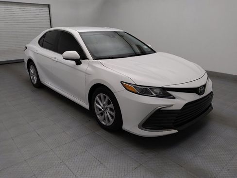 Used 2023 Toyota Camry LE FWD image 13
