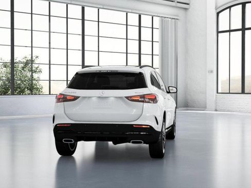 Certified 2024 Mercedes-Benz GLA 250 4MATIC image 35