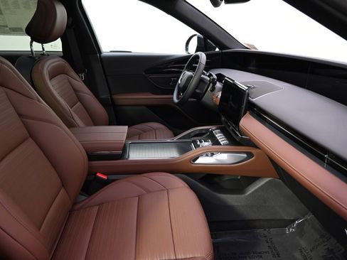 New 2026 Lincoln Nautilus Reserve w/ Jet Appearance Package image 16