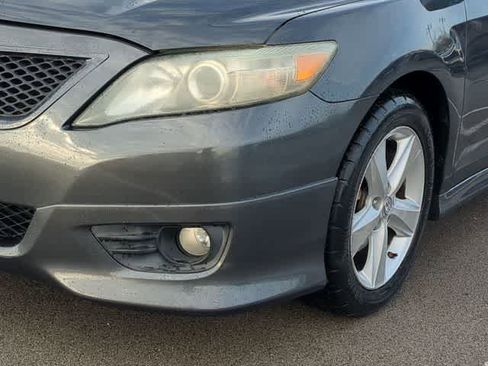 Used 2011 Toyota Camry SE w/ SE Extra-Value Pkg #1 image 11