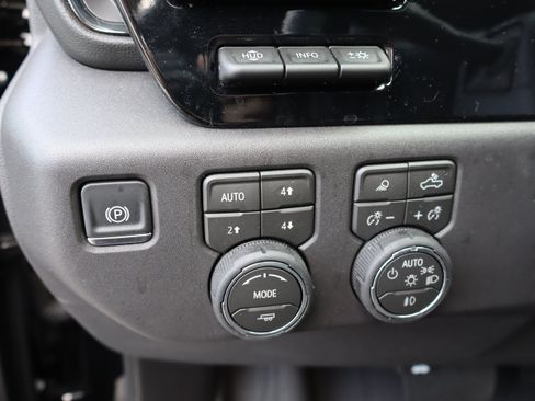 Used 2026 Chevrolet Silverado 1500 ZR2 AWD/4WD image 22