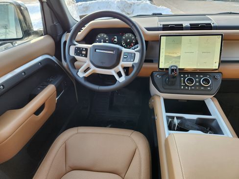 New 2026 Land Rover Defender 110 X-Dynamic SE AWD/4WD image 14