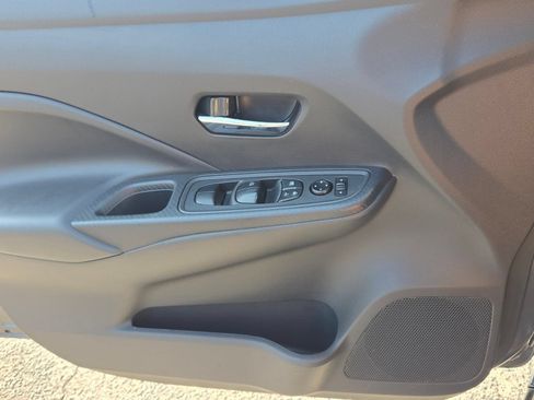 Used 2024 Nissan Versa SV FWD image 27