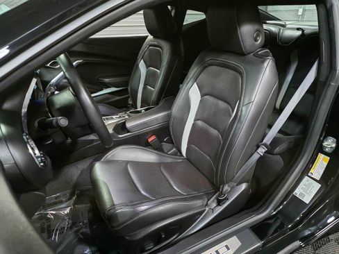 Used 2019 Chevrolet Camaro LT RWD image 12