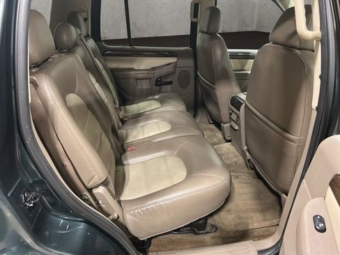 Used 2003 Ford Explorer Eddie Bauer image 20