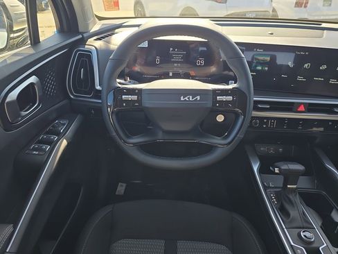 New 2026 Kia Sorento LX FWD image 13