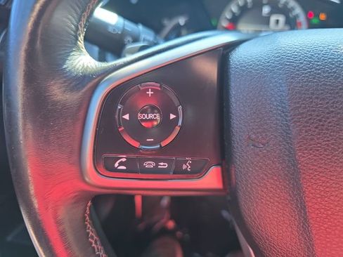 Used 2018 Honda Civic Sport image 21