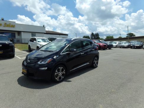 Used 2020 Chevrolet Bolt Premier image 3