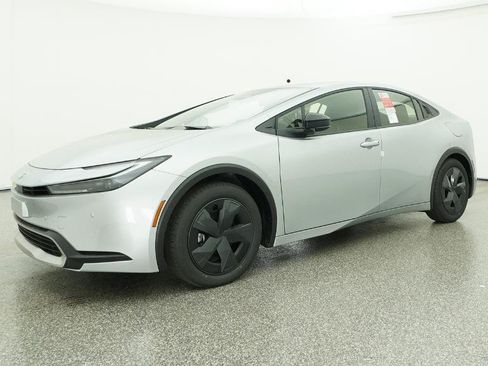 New 2026 Toyota Prius Plug-In Hybrid FWD image 45
