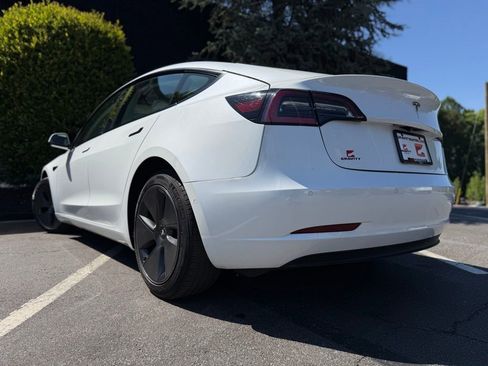 Used 2021 Tesla Model 3 Standard Range Plus image 20