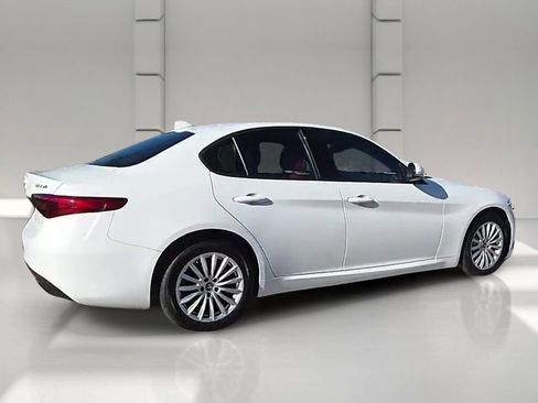 Used 2022 Alfa Romeo Giulia Sprint image 41