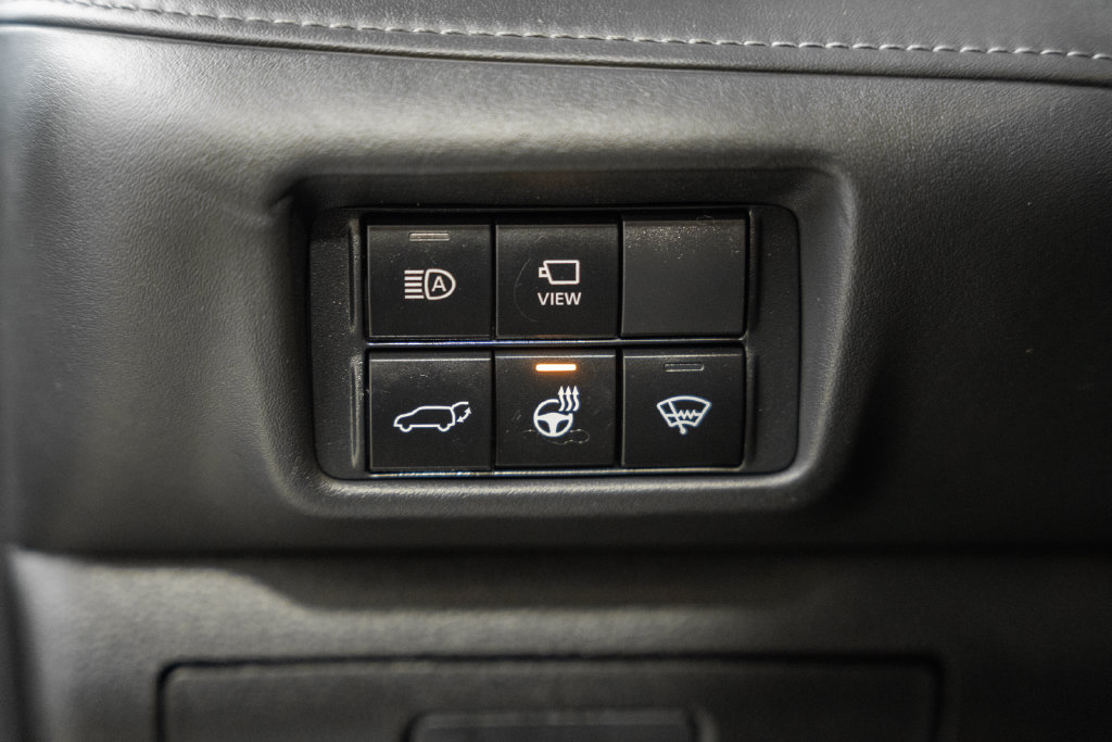 Used 2021 Toyota Highlander Platinum AWD/4WD image 45