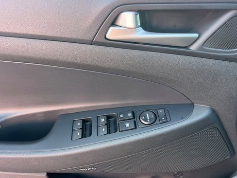 Used 2019 Hyundai Tucson Sport image 12