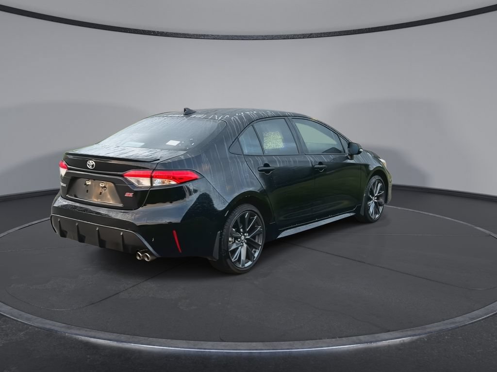 Used 2026 Toyota Corolla SE FWD image 8