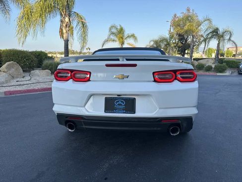 Used 2020 Chevrolet Camaro LT image 12