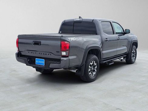 Used 2019 Toyota Tacoma TRD Off-Road w/ Technology Package AWD/4WD image 3