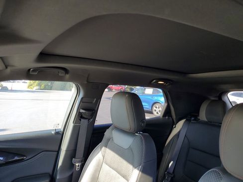 Used 2022 Chevrolet TrailBlazer RS w/ Sun and Liftgate Package image 10