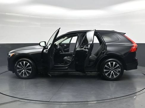 Used 2024 Volvo XC60 B5 Plus AWD/4WD image 38