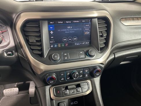 Used 2021 GMC Acadia Denali w/ Denali Ultimate Package image 14