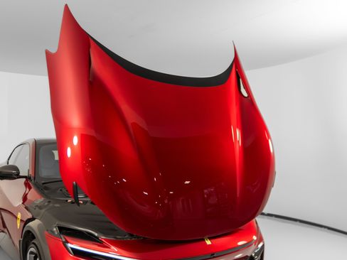 Certified 2025 Ferrari Purosangue AWD/4WD image 15
