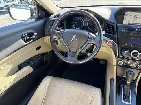 Used 2017 Acura ILX w/ Premium Package image 26