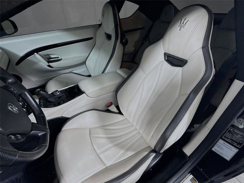 Used 2018 Maserati GranTurismo Sport image 19