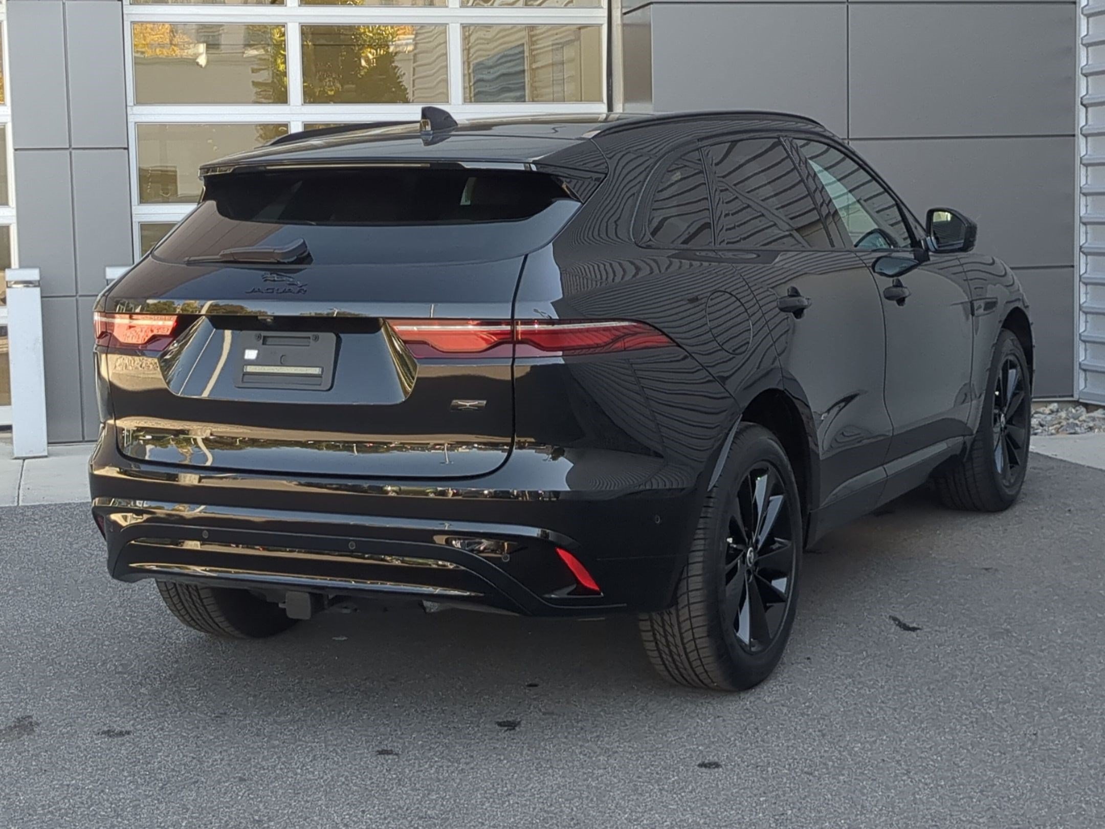 New 2026 Jaguar F-PACE R-Dynamic S AWD/4WD image 5