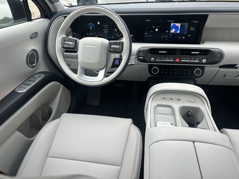 New 2026 Hyundai Palisade Calligraphy FWD image 17
