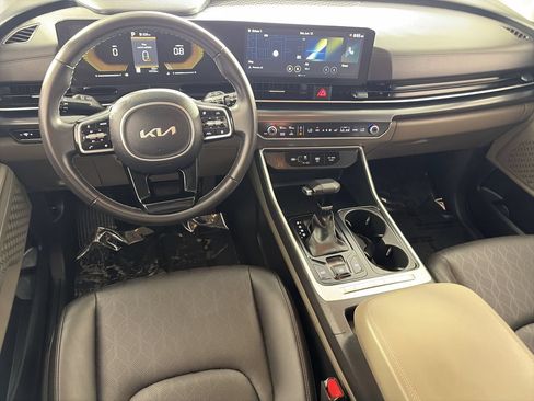Used 2026 Kia Carnival FWD image 21