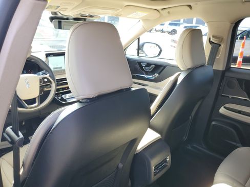 New 2026 Lincoln Corsair Reserve image 26