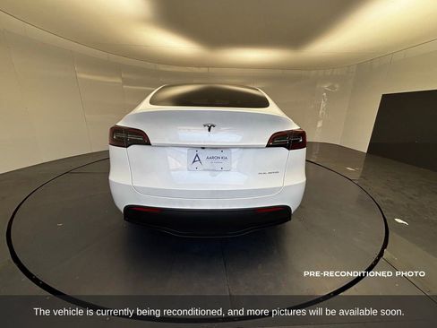 Used 2023 Tesla Model Y Long Range AWD/4WD image 6