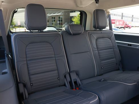 Used 2020 Lincoln Navigator L Black Label w/ Cargo Convenience Package AWD/4WD image 27