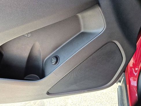 Used 2022 Chevrolet Equinox LT FWD image 15