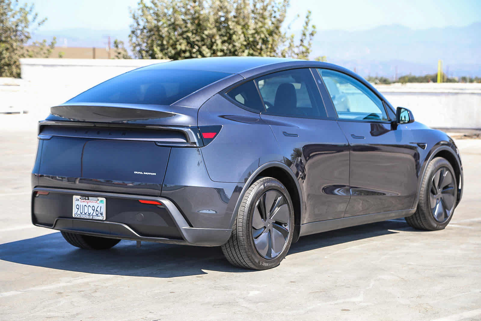 Used 2026 Tesla Model Y Long Range AWD/4WD image 5