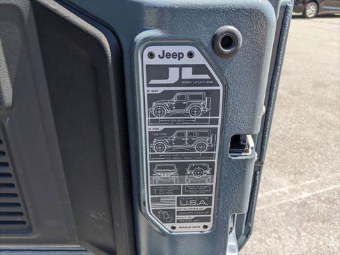 Certified 2025 Jeep Wrangler Unlimited Rubicon 4xe w/ Safety Group AWD/4WD image 47