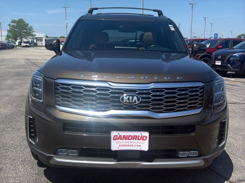 Used 2021 Kia Telluride SX w/ Towing Package FWD image 3