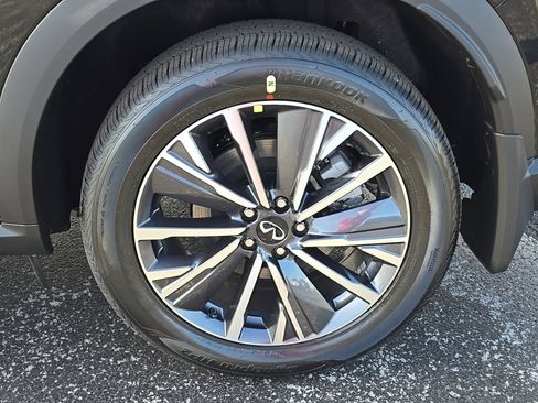 New 2026 INFINITI QX60 Luxe image 9