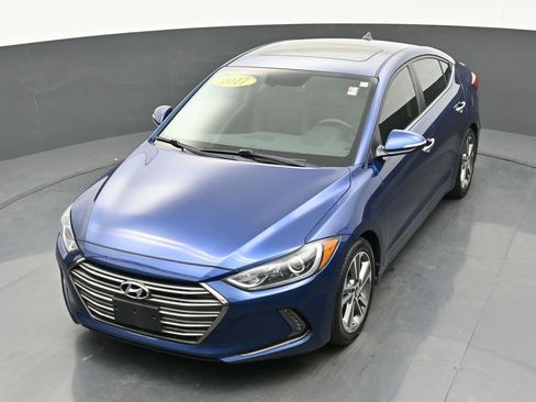 Used 2017 Hyundai Elantra Limited w/ Limited Tech Package 04 image 38