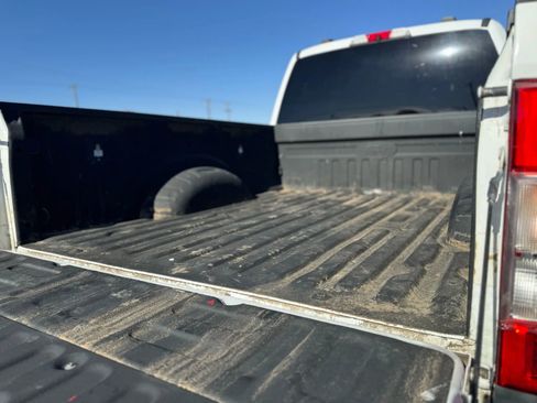 Used 2021 Ford F250 XL w/ Power Equipment Group image 8