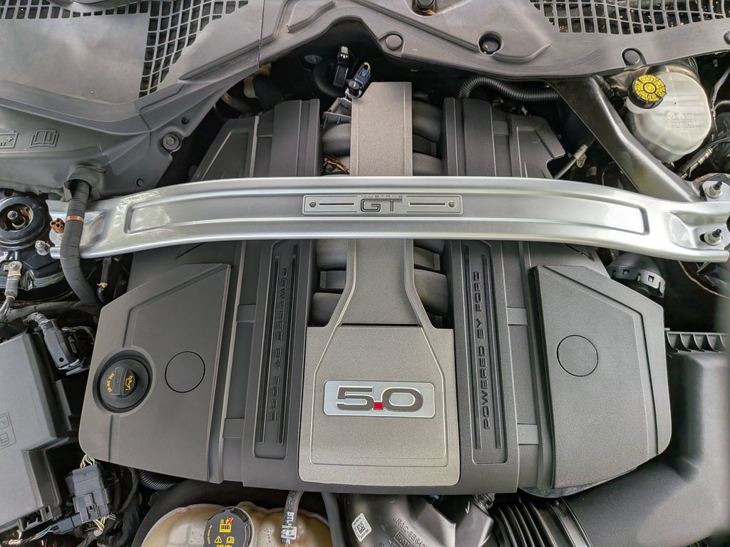 Used 2020 Ford Mustang GT Premium RWD image 14