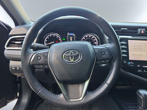 Used 2018 Toyota Camry SE w/ Audio Package FWD image 17