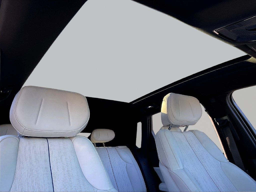 Used 2024 Cadillac Lyriq Luxury RWD image 15