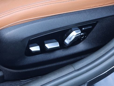 Used 2018 BMW 530i xDrive AWD/4WD image 33