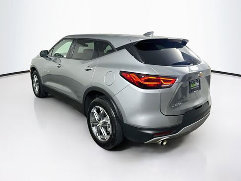 Used 2025 Chevrolet Blazer LT FWD image 5