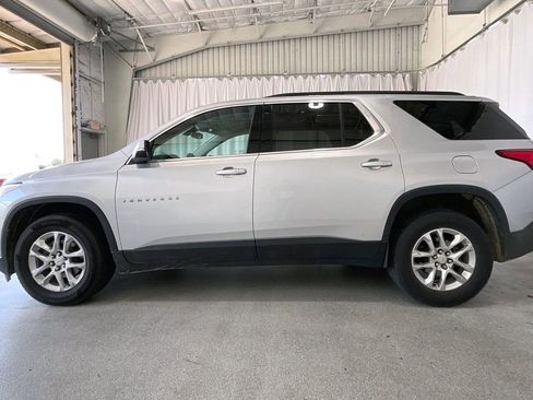 Used 2021 Chevrolet Traverse LT FWD image 26