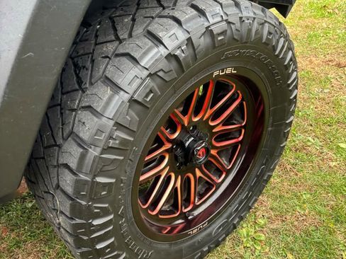 Used 2016 Jeep Wrangler Unlimited Sahara image 23